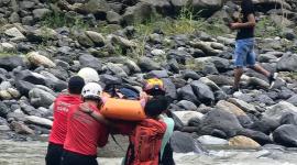 Una mujer murió tras caer de una tarabita en Baños, provincia de Tungurahua.