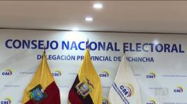 La vocal del CNE alertó anomalías en la conformación de organismos locales, mientras que la presidencia afirma que el proceso está normado. Un reportaje de Karen Haro