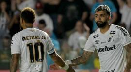 Neymar en el partido de Santos