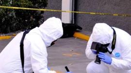 Personal de Criminalística recopiló indicios tras el hallazgo sin vida de Mónica Luzuriaga