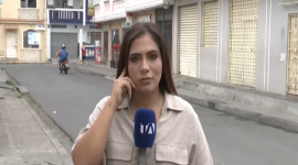 Un equipo de Teleamazonas fue amedrentado durante transmisión en vivo.