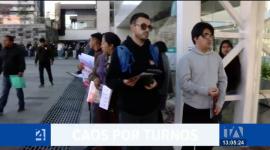 Se registraron largas filas en las oficinas de la capital mientras la Agencia Nacional de Tránsito analiza extender sus horarios de atención. Un reportaje de Lucía Clavijo