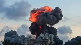 Estados Unidos lanzó este jueves una "potente" serie de bombardeos contra Irán