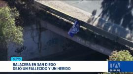 La Policía Nacional mantiene abierta la investigación de este hecho. Personas no identificadas retiraron el cuerpo de la víctima de la escena del crimen. Un reportaje de Brigette Mancheno