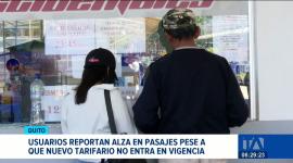 Pese a que el incremento del 25 % aprobado por la ANT para los pasajes inter e intraprovinciales aún no entra en vigencia, usuarios denuncian cobros elevados. Un reportaje de Ismenia Solórzano