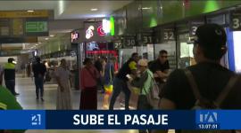 En la terminal terrestre porteña se registra la aplicación del incremento en los pasajes por parte de varias unidades de transporte. Un reportaje de Ever Moreira