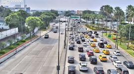 Una fuerte congestión vehicular se registró en la avenida Pedro Menéndez Gilbert tras un hecho de violencia en Guayaquil.