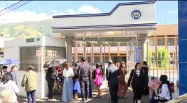 Un alumno emitió amenazas con un arma de fuego a través de redes sociales hacia una docente. Autoridades evalúan las acciones legales. Un reportaje de Nathalie Jiménez