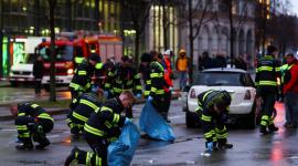 Un hombre arrolló a una multitud durante una marcha en 2025.
