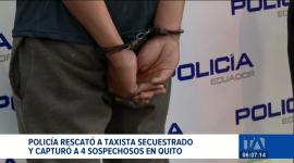 Agentes especializados de la Policía Nacional liberaron a un chofer retenido contra su voluntad en el sector sur de Quito. Un reportaje de Gustavo Jaramillo