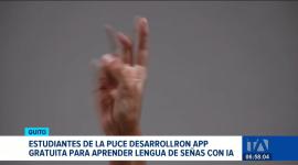 Un equipo multidisciplinario de la Universidad Católica en Quito desarrollaron una herramienta digital para aprender lengua de señas con IA. Un reportaje de Mishell Villacís