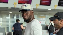 Enner Valencia en el aeropuerto de Guayaquil previo al viaje a Buenos Aires.