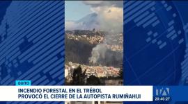Un flagelo registrado en una zona de difícil acceso provocó grandes columnas de humo e interrupción vehicular en el sentido Quito–Valle de los Chillos. El Cuerpo de Bomberos investiga la causa.