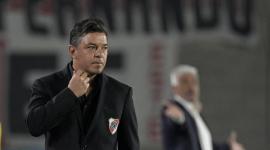 Marcelo Gallardo, DT argentino, durante un partido con River Plate.