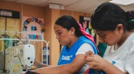 Mayores de edad pueden acceder gratis a un curso de corte y confección en Guayaquil.