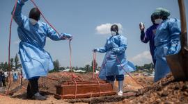 La OMS teme la expansión internacional del ébola tras registrarse 5.000 casos en ÁfricaThe latest toll for the disease, which has hit the DRC's conflict-plagued eastern and northeastern regions, puts it close behind the country's deadliest Ebola outbreak in 2018 to 2020 when nearly 2,300 people died. (Photo by Jospin Mwisha / AFP)