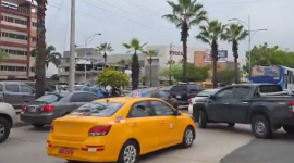 La falta de electricidad también provocó complicaciones en la circulación vehicular