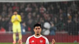 Piero Hincapié volvera a defender al Arsenal