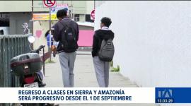 El año lectivo arrancará el martes 1 de septiembre bajo un esquema de retorno progresivo. Autoridades fijaron límites de costos en uniformes, útiles y textos. Un reportaje de Ismenia Solórzano