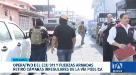 El ECU 911 en coordinación con las Fuerzas Armadas desmontó dispositivos en el espacio público que no contaban con autorización oficial. Un reportaje de Paula Kuhn