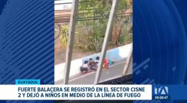 Sujetos armados dispararon contra una cancha barrial en el suroeste de Guayaquil. Los menores debieron resguardarse tras un muro para salvar sus vidas. Un reportaje de Catalina García
