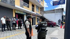 Robo de USD 4 000 y disparos en Tumbaco: Sacapintas balearon a un hombre cerca de la Fiscalía.