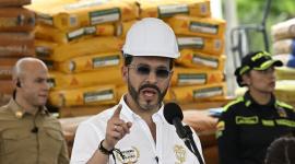 El presidente Abelardo de la Espriella planea imponer una línea dura para enfrentar a las mafias del narcotráfico con el apoyo de Estados Unidos.