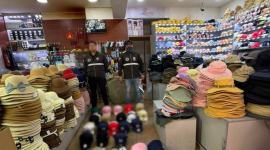 La Policía ejecutó el operativo 'Cero Impunidad - 28599' en un local del Centro Histórico de Quito.