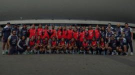 Selección Femenina Sub-20 de Ecuador junto a la delagación en Polonia.