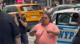 Habla la familia de la ecuatoriana abatida en Times Square tras ataque con cuchillo.
