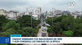 Con más de 130 años de historia, la icónica "Plaza de las Iguanas" alberga monumentos, faroles y piezas históricas que han resistido el paso del tiempo. Un reportaje de Ricardo Cruzatty