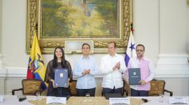 La ministra Sariha Moya y el ministro de Comercio e Industrias de Panamá, Julio Moltó, firmaron los Términos de Referencia para un acuerdo comercial.