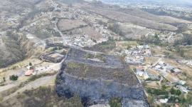 Toma aérea del incendio forestal sector San Juan de Chuspiyacu, Tumbaco.