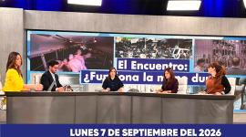 En De Lunes a Lunes se analizó el avance de la estrategia carcelaria de máxima seguridad en la región, impulsada por el impacto de las políticas de Nayib Bukele en El Salvador. El debate se centró en la implementación de este esquema en Ecuador con la construcción de la cárcel del Encuentro en Santa Elena, evaluando la efectividad operativa de aislar a los reclusos de alta peligrosidad y los retos en materia de derechos humanos y control estatal frente al crimen organizado.