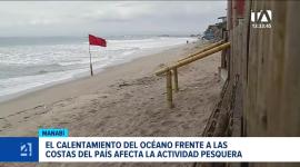 Las acumulaciones de agua representan la amenaza principal en la provincia frente al fenómeno de El Niño, activando trabajos de mitigación. Un reportaje de Bernarda Cevallos