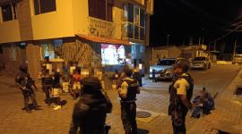 Una persona falleció por disparos y dos presuntos implicados incinerados por moradores en Imbabura la noche de este 10 de septiembre de 2026.