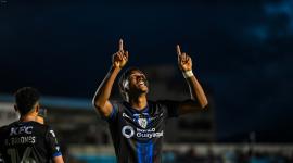 En el estadio Reina del Cisne, Libertad FC ante Independiente del Valle por la fecha 30 del campeonato ecuatoriano.