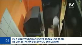 En menos de cinco minutos, los hombres ingresaron a la estación de servicio y, al momento de darse a la fuga, abrieron fuego en contra de la Policía Nacional. Un reportaje de Gustavo Jaramillo