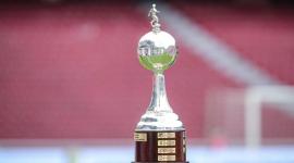 Exhibición del trofeo de la Copa Libertadores Femenina