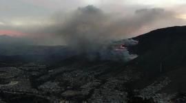 Bomberos de Quito informó que el incendio en el cerro Casitagua se reactivó la tarde de este sábado 19 de septiembre.