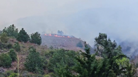 Una voraz incendio forestal se mantiene en alerta al centro de Colombia este domingo 20 de septiembre.