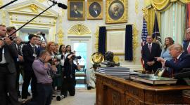 Medios de comunicación en una rueda de prensa del presidente de Estados Unidos, Donald Trump.