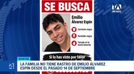 Familiares del joven piden celeridad a las autoridades para revisar las cámaras de seguridad tras la presunta caída de Álvarez al río Daule. Un reportaje de Catalina García