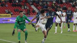 Encuentro entre Liga de Quito vs. Universidad Católica por el campeonato nacional de fútbol en el estadio Rodrigo Paz.