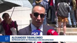 Organizaciones reclaman que la ordenanza aprobada en la capital no garantice la tarifa preferencial para las personas con discapacidad. Un reportaje de Stephany Paz