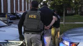 Imagen Referencial. Un ciudadano estadounidense resultó herido después de ser detenido por error durante un operativo de agentes federales en Evanston, cerca de Chicago.