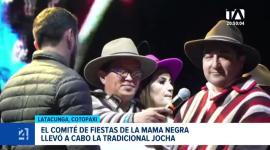 El comité organizador continúa con los actos de la tradicional jocha a los personajes principales, entre ellos la entrega realizada al Rey Moro. Un reportaje de Juan Pablo Toro