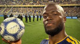 Enner Valencia ingresó en el segundo tiempo y marcó tres goles de cabeza en 23 minutos para darle a Boca Juniors la clasificación a las semifinales de la Copa Argentina.