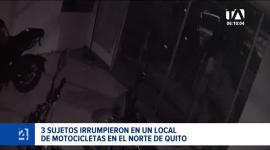 Los sospechosos irrumpieron en el local sustrayendo solo un televisor. Los agentes atendían el caso capturaron a un sujeto por robar a un transeúnte en la misma zona. Un reportaje de Juan Miguel Rodríguez