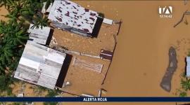 Autoridades vigilan el alza de la temperatura del mar y el adelanto de las lluvias que ocasionaron emergencias en la provincia. Un reportaje de Astrid SIngre